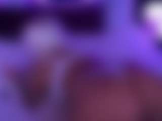 Live cam show with GraceHotDavies - Living Room on https://playwithruby.com