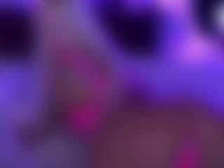 Live cam show with GraceHotDavies - Thong on livesuperchat.net