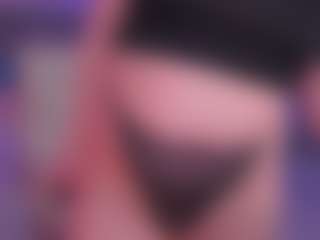 CoolTatiss's Live Sex Cam Show