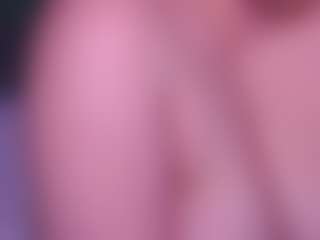 Live cam show with CoolTatiss - Tittyfuck on Sweet Sext