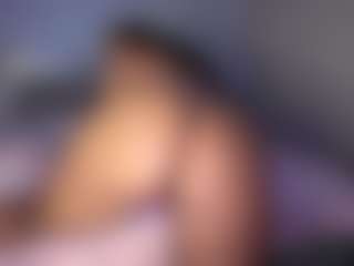 Live cam show with HunnyBunz - Bikini on LiveSexCams6