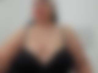 Live cam show with Andrea-curvy1 - MILF on Camming Site