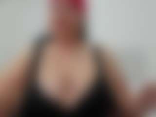 Live cam show with Andrea-curvy1 - Hairy Pussy MILF on xxxlivecams.org