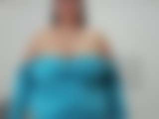 Live cam show with Andrea-curvy1 - Thick on fapnchat