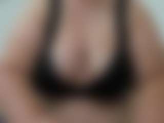 Andrea-curvy1's Live Sex Cam Show