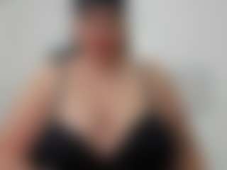 Andrea-curvy1's Live Sex Cam Show