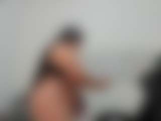 Andrea-curvy1's Live Sex Cam Show