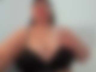 Live cam show with Andrea-curvy1 - Smoking on https://playwithruby.com