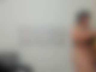 Live cam show with Andrea-curvy1 - Thick on Dolls Live