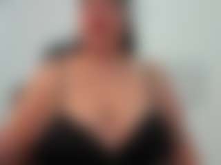 Live cam show with Andrea-curvy1 - Longhair on milfzrlive.com