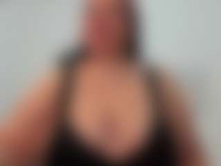 Live cam show with Andrea-curvy1 - Longhair on SpankPalCams
