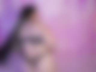 Andrea-curvy1 MILF webcam performer live streaming