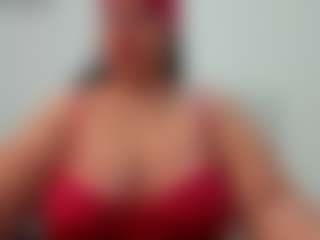 Live cam show with Andrea-curvy1 - Smoking on Camsoda