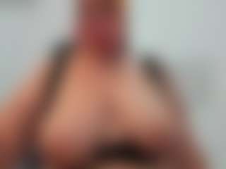 Andrea-curvy1's Live Sex Cam Show