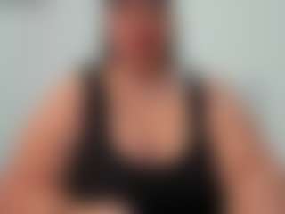 Live cam show with Andrea-curvy1 - Big Tits on Camming Site