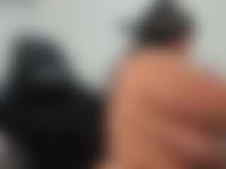 Andrea-curvy1's Live Sex Cam Show