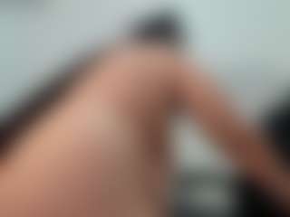 Andrea-curvy1's Live Sex Cam Show