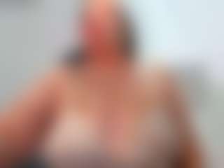 Andrea-curvy1's Live Sex Cam Show