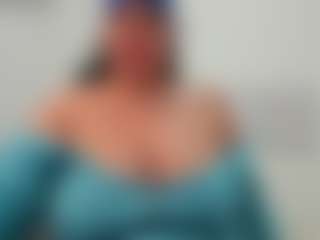 Live cam show with Andrea-curvy1 - Phatass on Camming Site