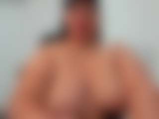 Live cam show with Andrea-curvy1 - Smoking on Strip Flash - Live Sex Shows