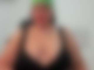 Live cam show with Andrea-curvy1 - Role Play on Lustler