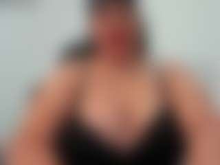 Live cam show with Andrea-curvy1 - Role Play on Milfs Live