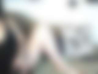 Live cam show with MissyDee - Fishnets on CamClone