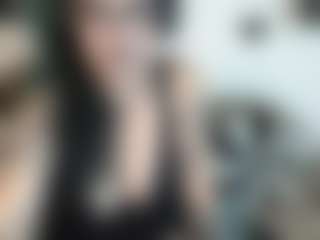 Live cam show with MissyDee - Nipple Piercings on sexylive.show