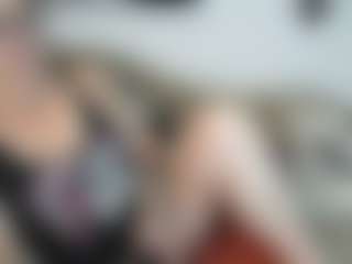 Live cam show with MissyDee - Goth on madthumbs