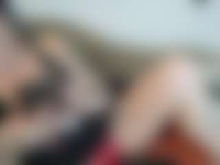 Live cam show with MissyDee - Public Mature on eurowanks.com
