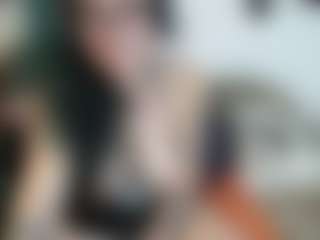 Live cam show with MissyDee - Bisexual on TottyGirls