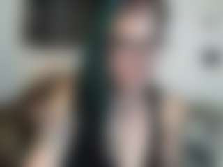 Live cam show with MissyDee - Sex on SmokeAndPoke