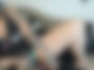 Live cam show with MissyDee - Goth on Camsoda