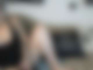Live cam show with MissyDee - Moaning on SmokeAndPoke