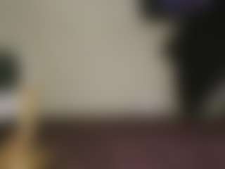 Live cam show with universethadon - Dildo Or Vibrator on Gym Cam Girls