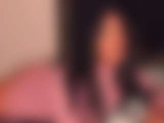 Live cam show with jennamartinyII - Nipple Piercings on Uber Horny