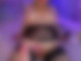 Live cam show with KiraRoxx - Middle Aged on SquirtSoMuch