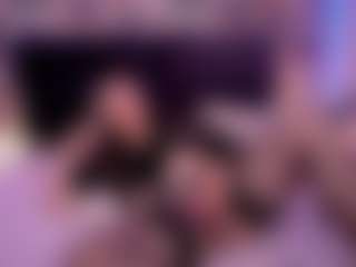 KiraRoxx's Live Sex Cam Show