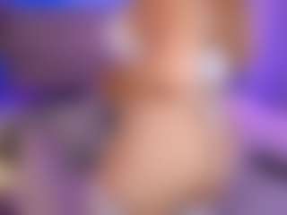 Live cam show with KiraRoxx - Vr Sex on Camversity