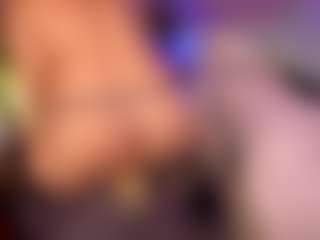 KiraRoxx's Live Sex Cam Show