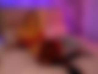 KiraRoxx's Live Sex Cam Show