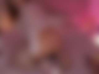 Live cam show with KiraRoxx - Middle Aged on Camsoda