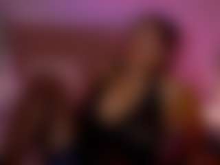 Live cam show with KiraRoxx - Green Eyes on Strip Flash - Live Sex Shows
