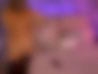 KiraRoxx's Live Sex Cam Show