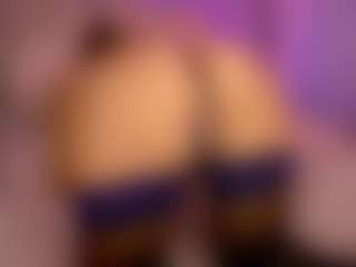 Live cam show with KiraRoxx - Mature on Camsoda