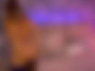 Live cam show with KiraRoxx - Double Penetration on crypto-cams