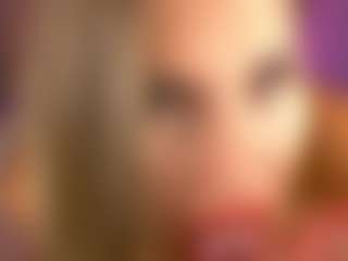 Live cam show with KiraRoxx - Green Eyes on Camiplay Live