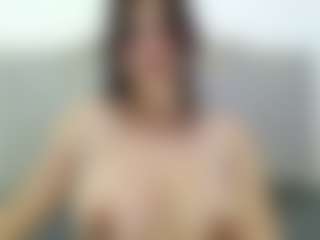 Live cam show with marianahott4 - Oil on camtv