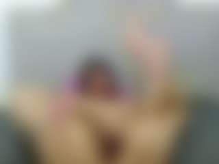 Live cam show with marianahott4 - Living Room on CamSodaAdn