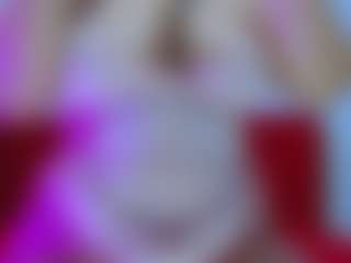 Live cam show with marianahott4 - Gagging on Camsoda